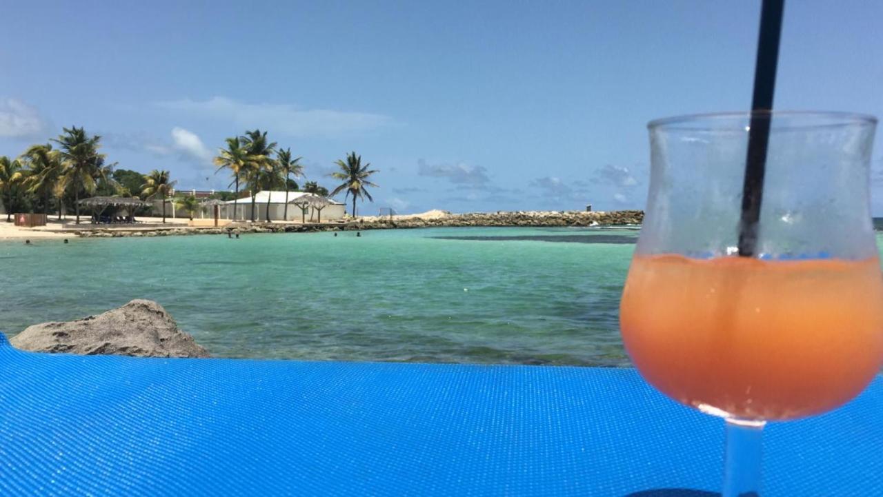 Studio Vue Mer Piscine Plage Kaz Punch Manganao Chez Julie Saint-Francois  Ngoại thất bức ảnh