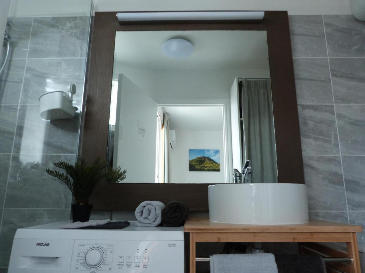 Studio Vue Mer Piscine Plage Kaz Punch Manganao Chez Julie Saint-Francois  Ngoại thất bức ảnh