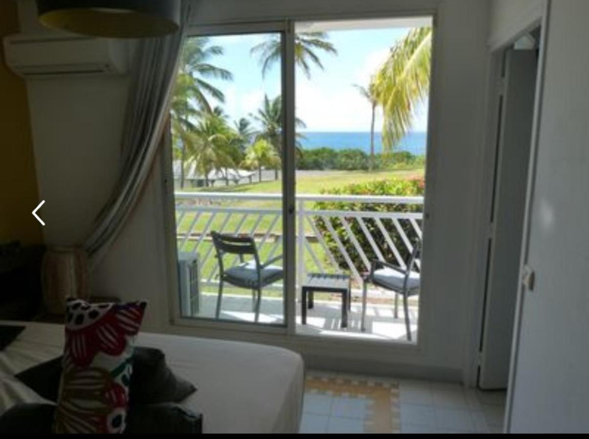 Studio Vue Mer Piscine Plage Kaz Punch Manganao Chez Julie Saint-Francois  Ngoại thất bức ảnh