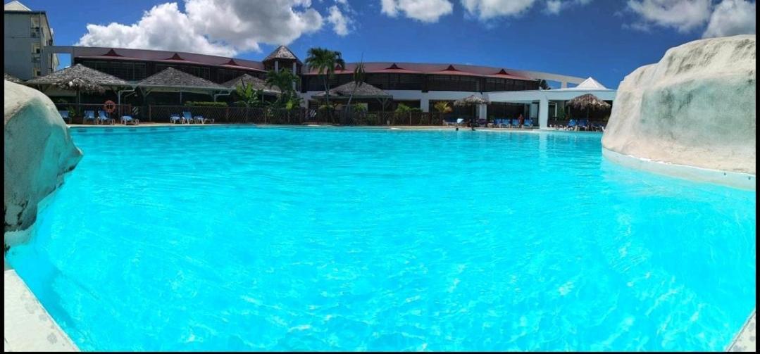 Studio Vue Mer Piscine Plage Kaz Punch Manganao Chez Julie Saint-Francois  Ngoại thất bức ảnh